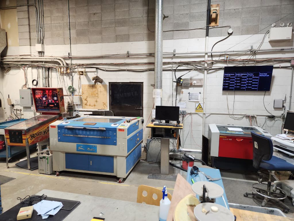 Laser cutter in the laser cutting area
